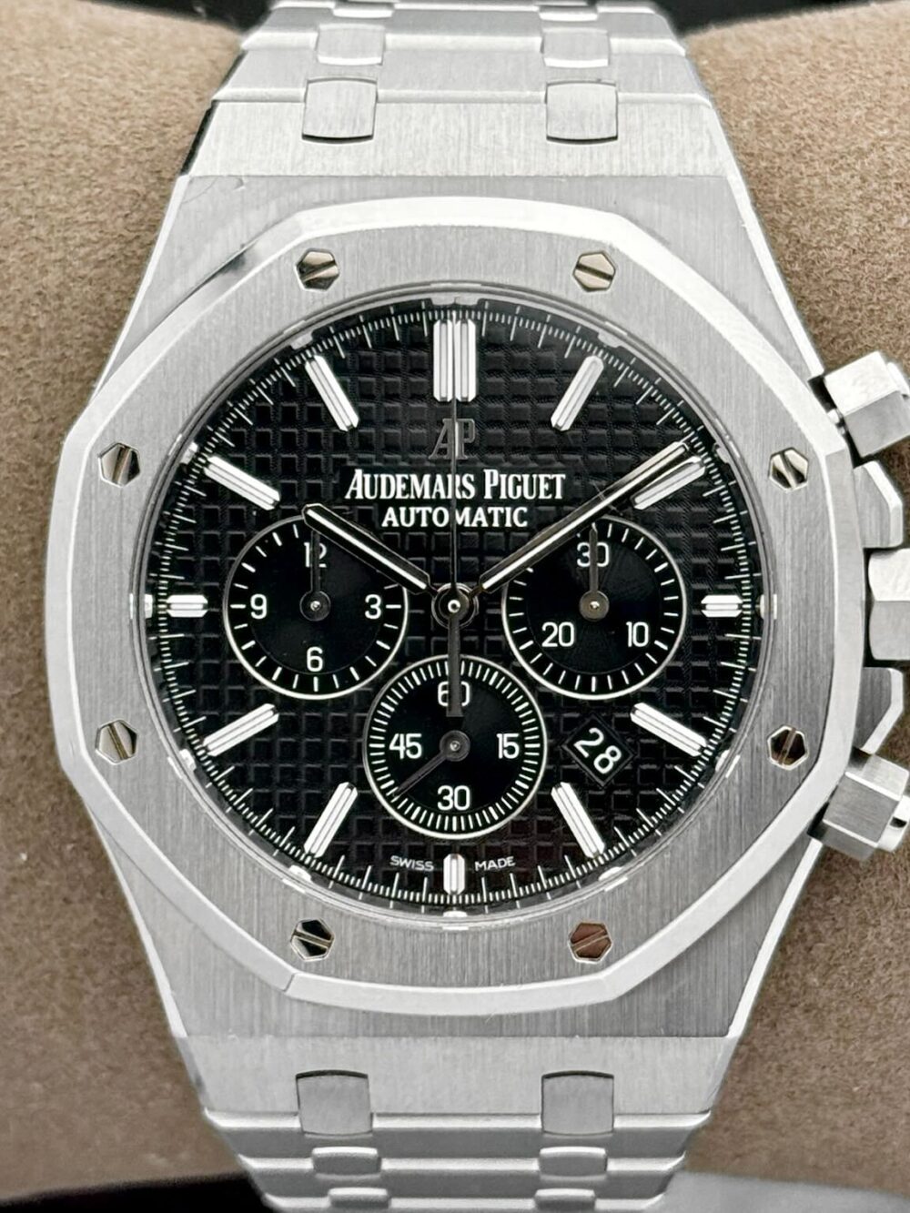Audemars Piguet Royal Oak Chronograph Steel Black Dial 26320ST.OO.1220ST.01 | 2017 | 41mm