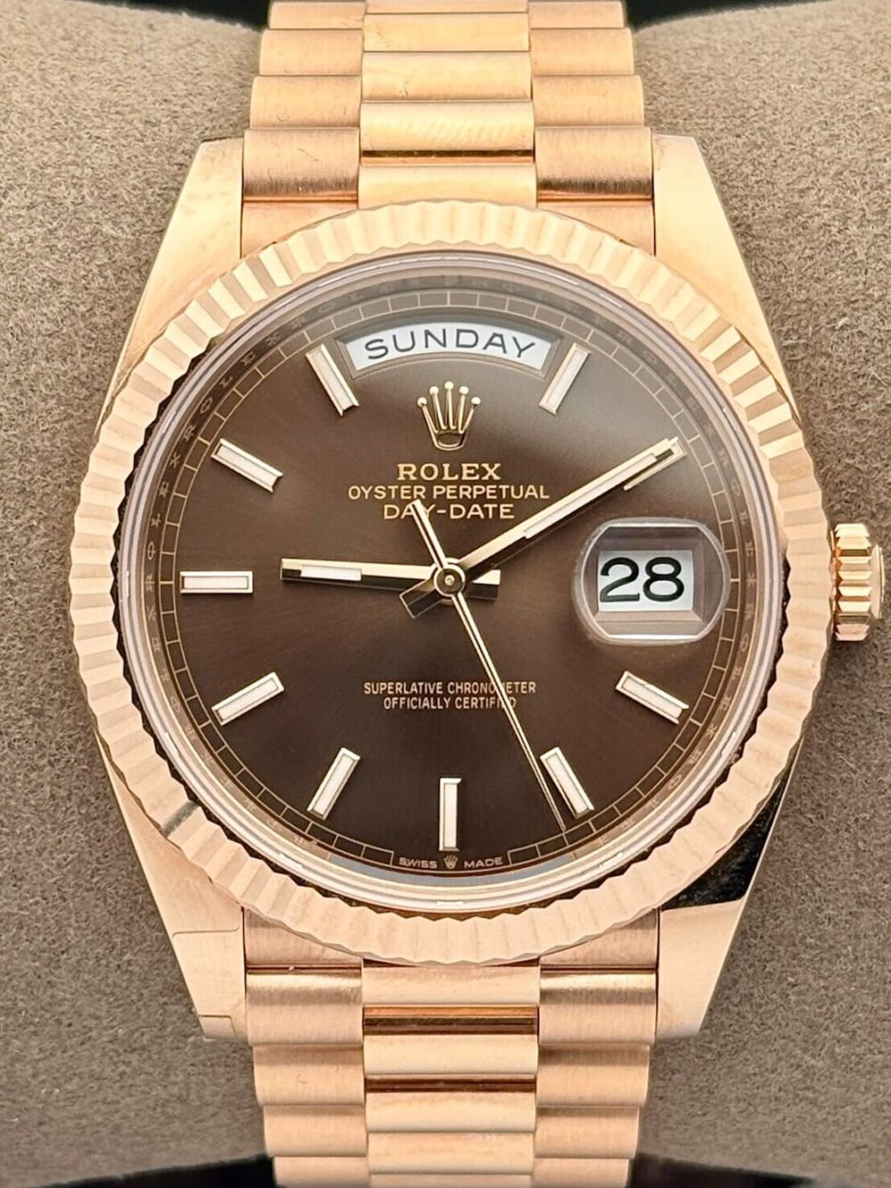 Rolex Day-Date 40 Chocolate Brown Rose Gold 228235 | 2024 | 40mm