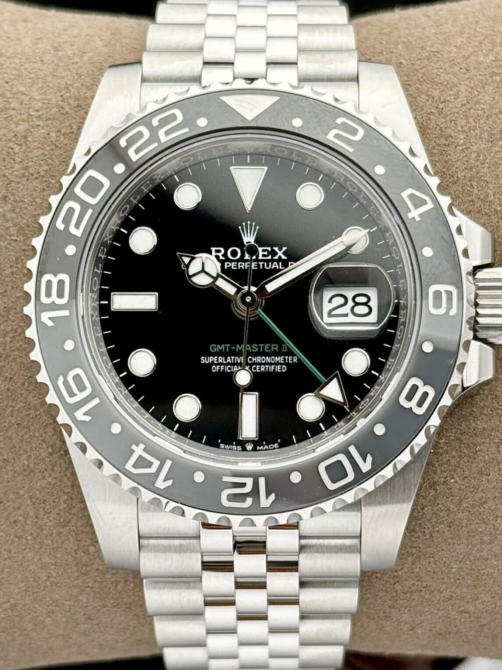 Rolex GMT-Master II Bruce Wayne Jubilee 126710GRNR | 2025 | 40mm