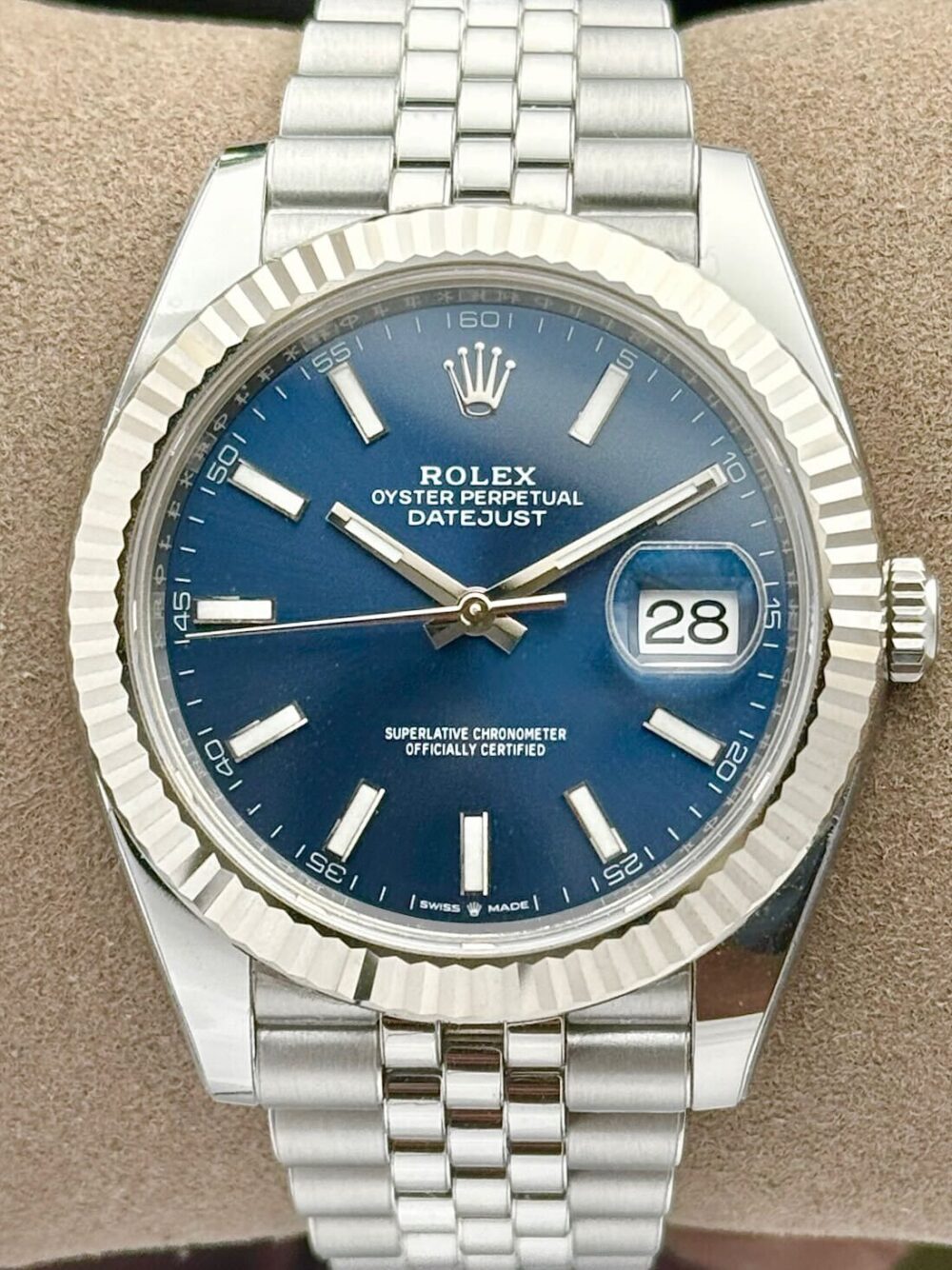 Rolex Datejust 41 White gold & Steel Blue Dial Jubilee 126334 | 2025 | 41mm