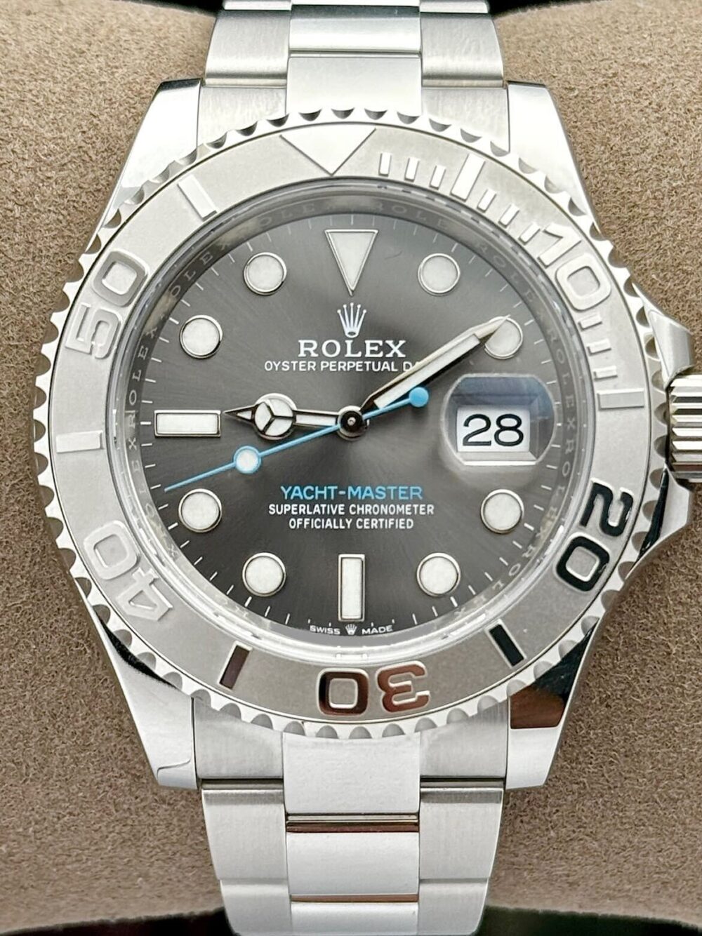 Rolex Yacht-Master 40 Rhodium Dial Platinum & Steel 126622 | 2022 | 40mm