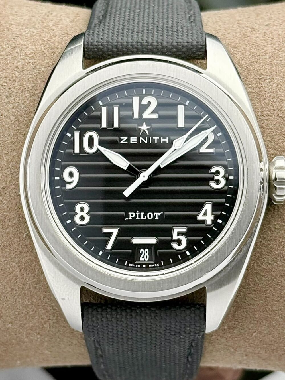 Zenith Pilot Automatic Black Dial 03.4000.3620/21.l001 | 2023 | 40mm