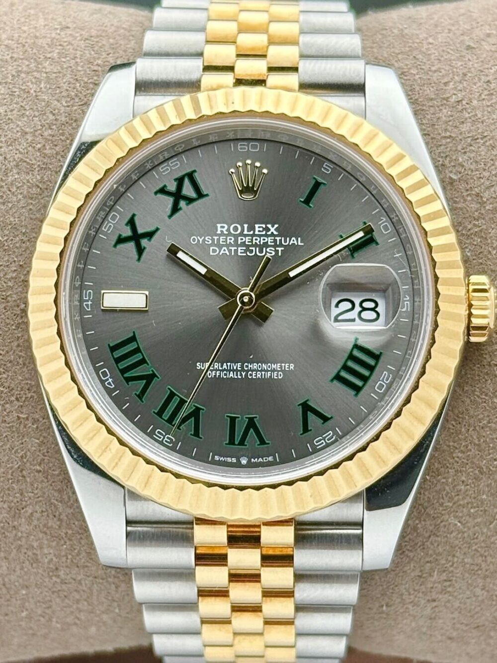 Rolex Datejust 41 Two-Tone Yellow Gold Grey Roman Wimbledon Dial 126333 | 2022 | 41mm