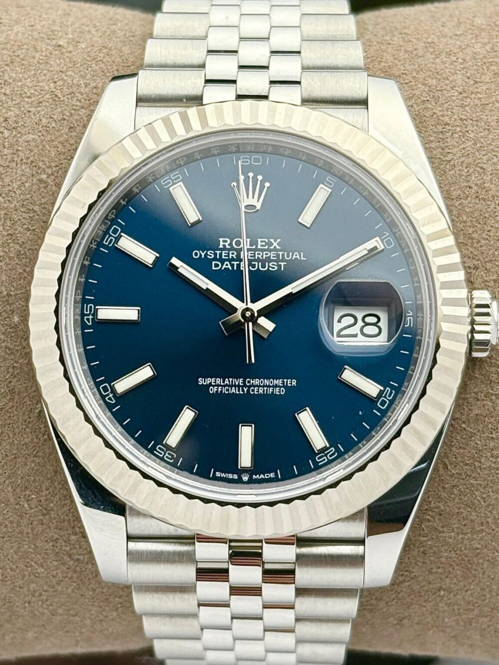 Rolex Datejust 41 Blue Dial Fluted Jubilee 126334 | 2024 | 41mm